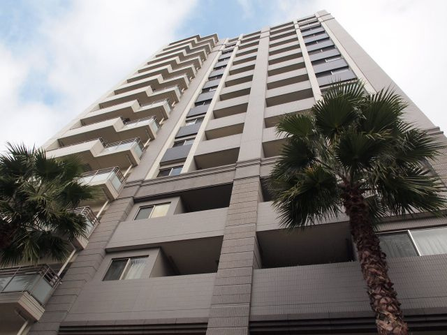 ラヴィータ日本橋の外観