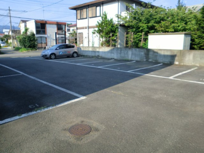 【駐車場】 | メゾンパスポート　A棟 | ＜メゾンパスポートA棟＞
