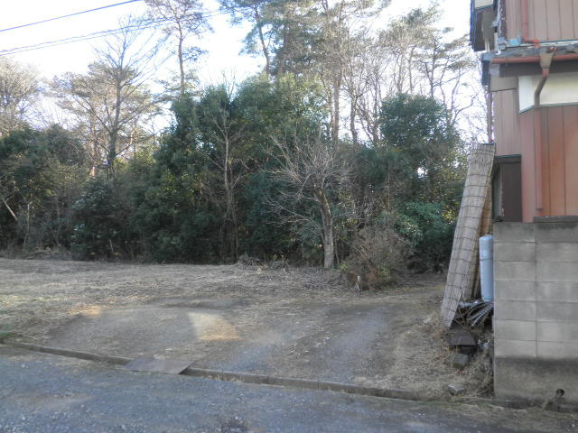 【外観】 | 売地：邑楽町中野125坪 | 西側隣接部分