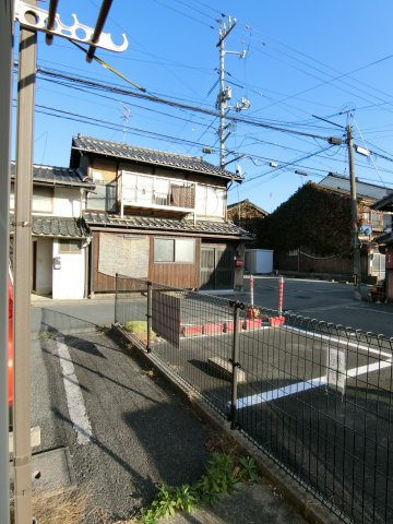 パープルのバルコニー