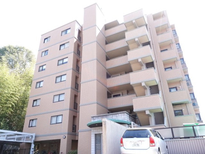 【外観】 | サンシティ古江東 | 【資料には掲載していない情報】
物件の陽当りや通風・仕様設備やお部屋の大きさの比較、
近隣・周辺環境や街並みなど、資料には掲載していない情報が
現地にはたくさんあります。是非ご確認ください。