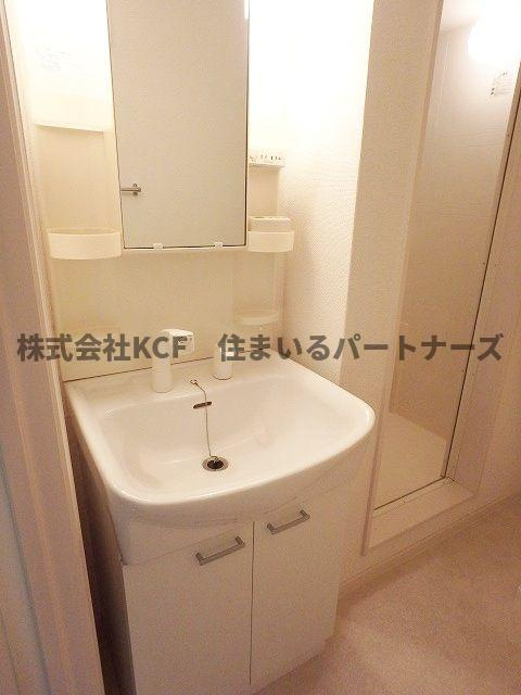 リブレア久留米駅前A棟の独立洗面台|独立洗面台で身支度をすべて済ませてしまいましょう