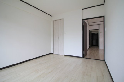 【洋室】 | ハイツくれない