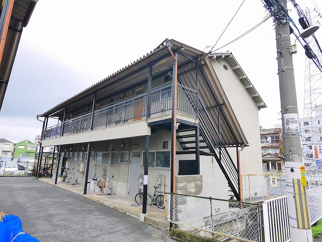 今井荘　東棟の外観|外観は落ち着いています