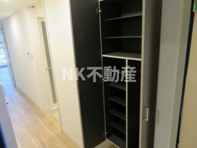 【玄関】 | ボン　メゾン（若江岩田賃貸） | シューズボックスです
