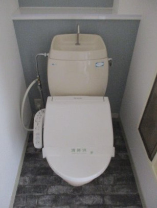 スクエアⅡのトイレ|シンプルで使いやすいトイレです