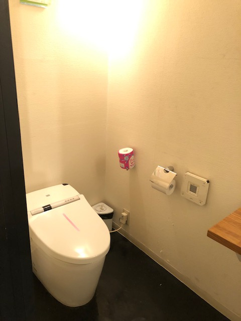 神山ビルのトイレ