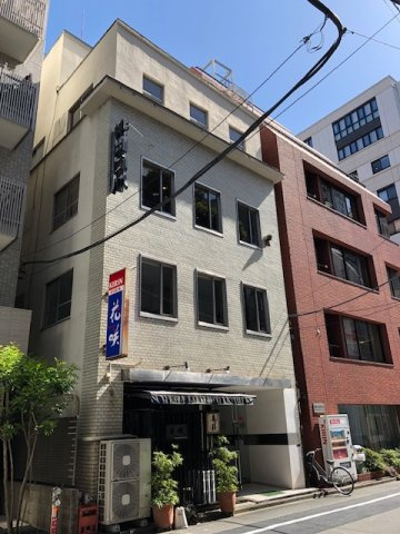 神山ビルの外観
