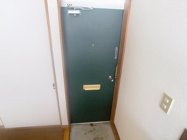 ハイツソフィアの玄関