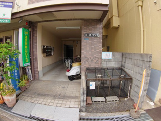 【エントランス】