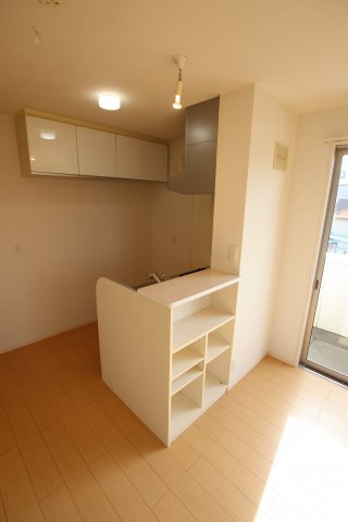 【設備】 | エスト・ファヴォーラ | カウンターキッチン