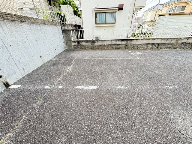 タウンハイツAの駐車場