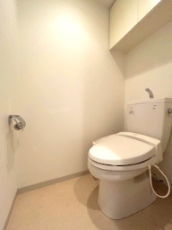 アパートメンツ江坂のトイレ|落ち着いたトイレです