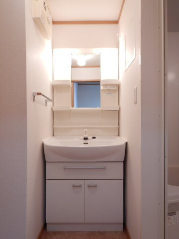 グランパレＫ Aの独立洗面台|総社市井手　グランパレＫ　1LDＫ　独立洗面台