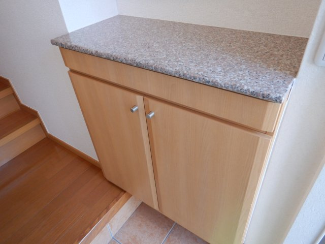 グランパレＫ Aの収納|総社市井手　グランパレＫ　1LDＫ　下駄箱