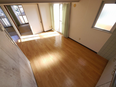 【居間・リビング】 | ヴィラ新多聞