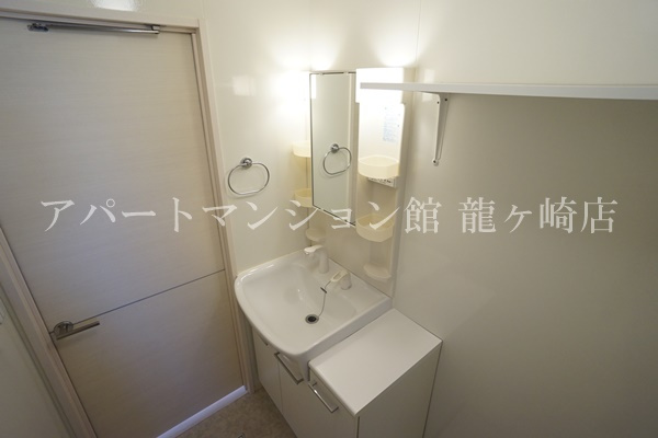 クレセントコートの独立洗面台