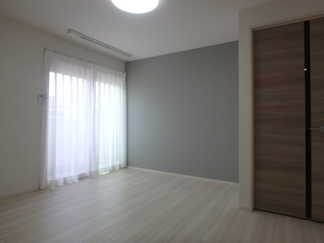 セレナヴィラ小阪Wの洋室