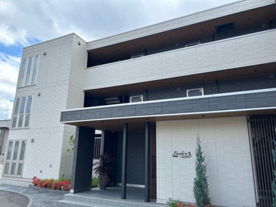 【エントランス】 | ラウレア