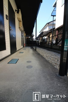 【エントランス】 | アンプルール　ブワ　汐凪