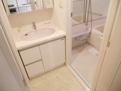 グラマシー京都（旧リエトコート塩小路堀川）の洗面所|洗面脱衣所