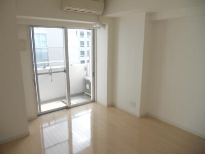 グラマシー京都（旧リエトコート塩小路堀川）の居間・リビング|洋室