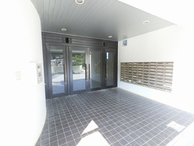 【その他共用部分】 | ヒルテラス横浜・保土ヶ谷壱番館 | 防犯面でも安心のオートロック付です。