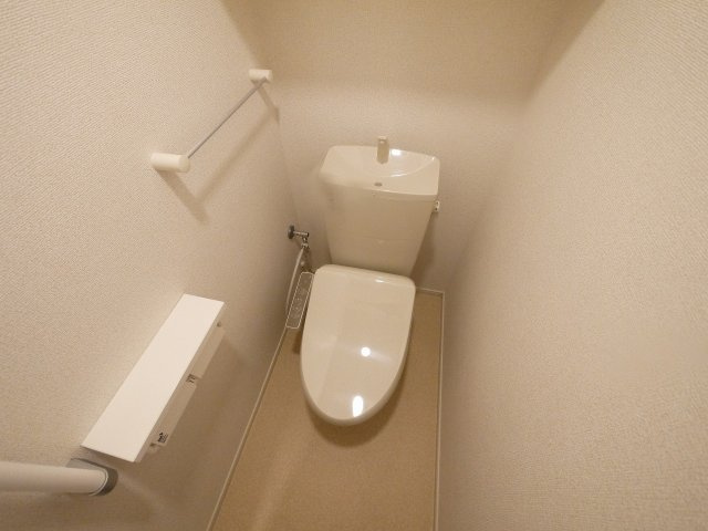 ミニョンフルールのトイレ|ゆったりとした空間のトイレです
