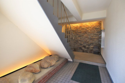 【エントランス】 | メゾンまつした