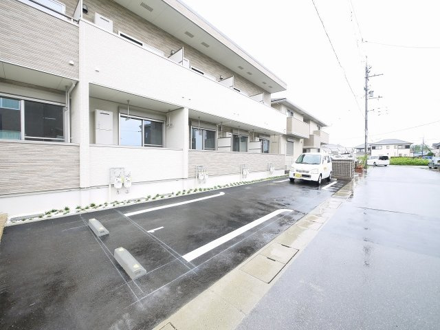 ミニョンフルールの駐車場|駐車場があるので、車を買う予定の方も安心です