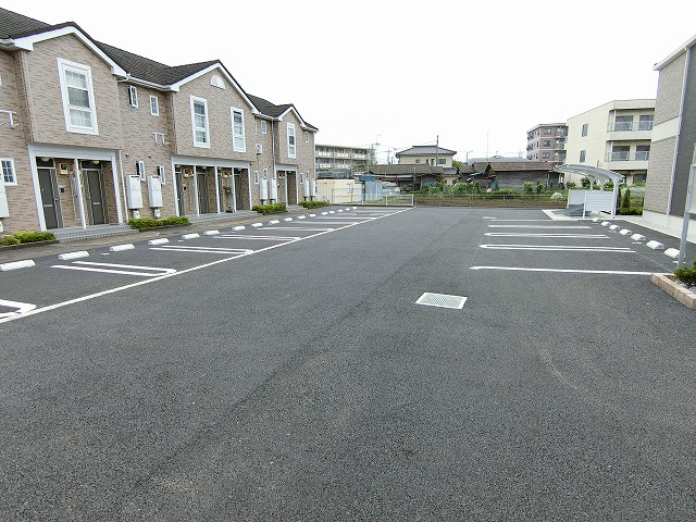 クラシコの駐車場