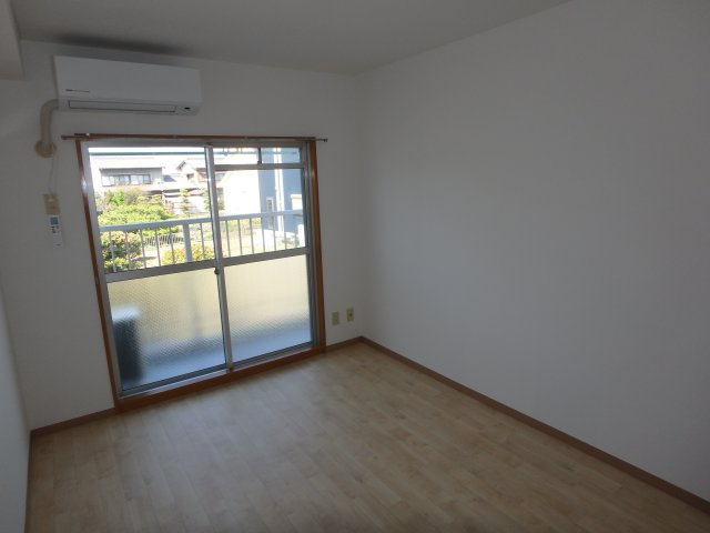 フレンドハウス５６の居間・リビング