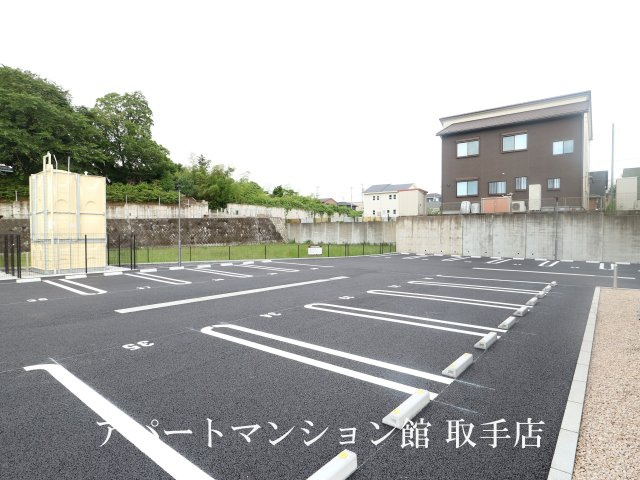 海正Bの駐車場