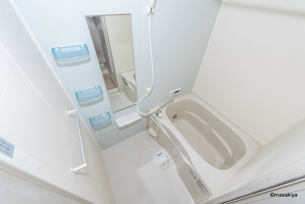 プリムヴェールの浴室|お風呂　追い焚き・浴室乾燥機付きです。