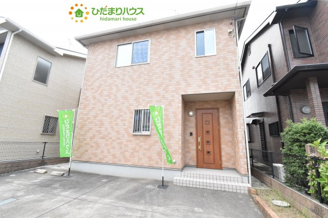 鴻巣市上生出塚　中古一戸建ての外観