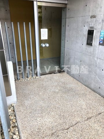 ヴィテロ緑橋　BRAVI不動産のエントランス|【ヴィテロ緑橋】清潔なエントランスです