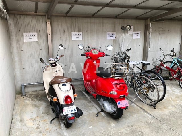 ヴィテロ緑橋　BRAVI不動産のその他共用部分|【ヴィテロ緑橋】バイク置場