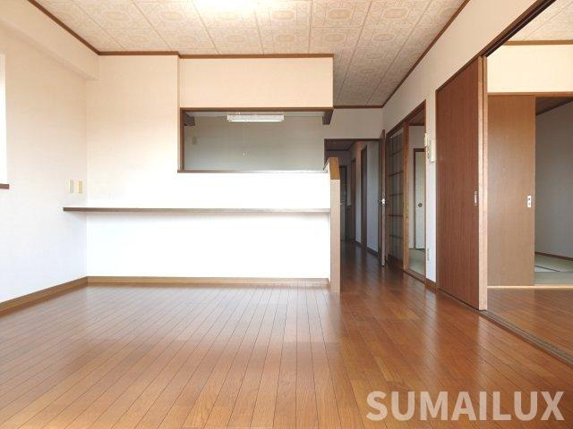 熊本市東区戸島１丁目の賃貸マンションの居間・リビング