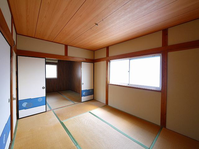 福井貸家の内装|内装は落ち着いています