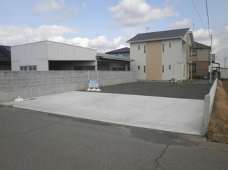 【駐車場】 | 駐車場に多くの車を止められます！