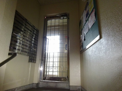 【ロビー】 | エルベコート緑地公園 | 毎日通るロビーはこのようになっています