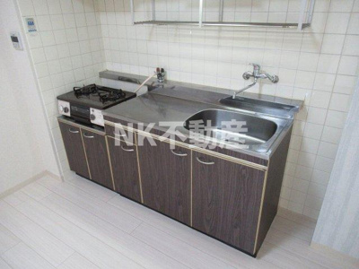 【キッチン】 | メゾンイサム（新深江賃貸） | コンパクトなキッチンで掃除もラクラク