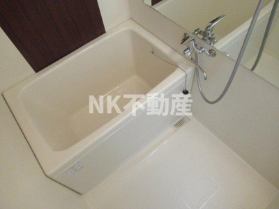 【浴室】 | メゾンイサム（新深江賃貸） | きれいなお風呂です