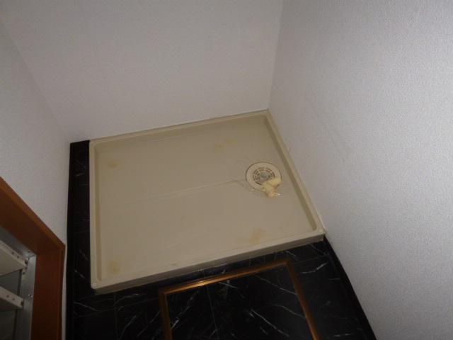 グーズベリー・アイのその他|洗濯機置き場