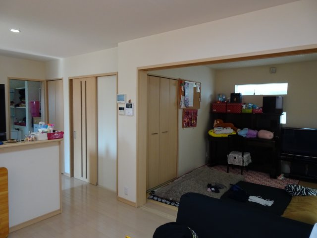 諏訪市中洲　中古住宅の和室|きれいな和室です