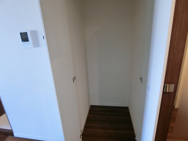 ZAIKI B.L.D.Gの居間・リビング