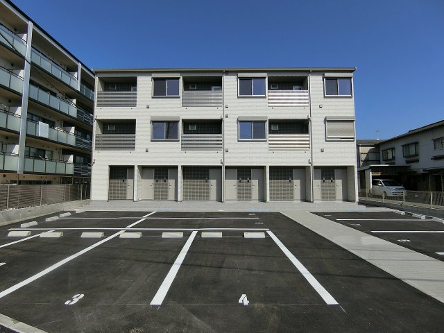 ZAIKI B.L.D.Gの居間・リビング