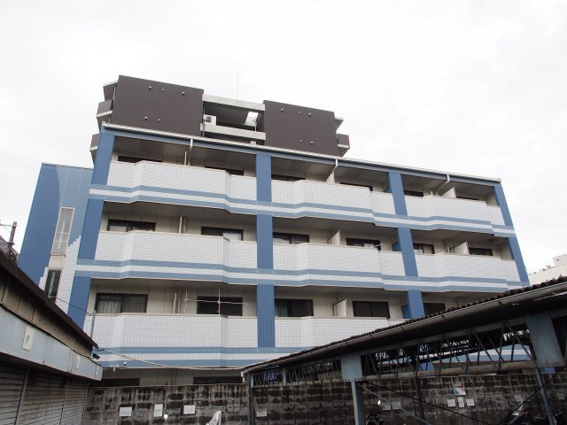 ボアドゥブルーの外観