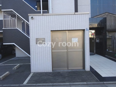 【その他共用部分】 | ヴェルディコウエイ | ゴミ置き場です