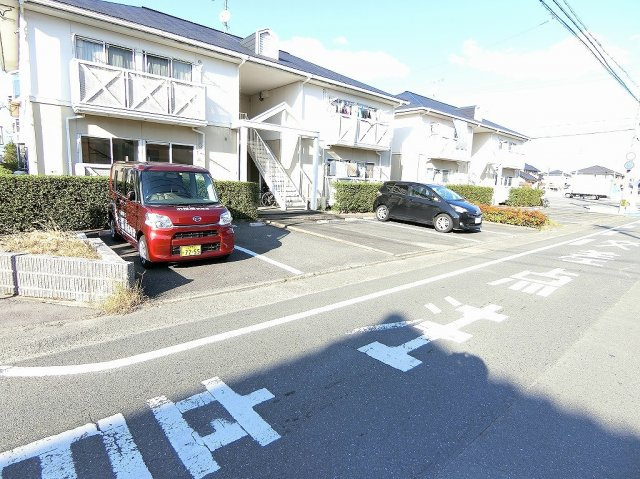フレグランス南町の駐車場|駐車場完備です